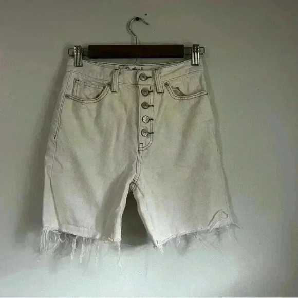 Free People High Waisted Cream Shorts - Picture 1 of 3